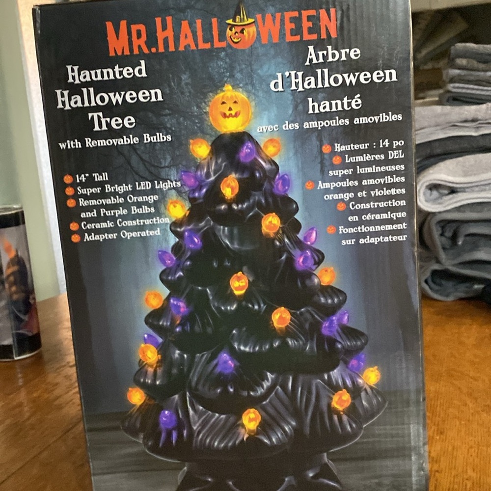 Halloween tree - Picture 2 of 4